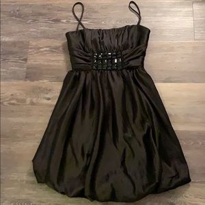• Jessica McClintock Cocktail Dres •